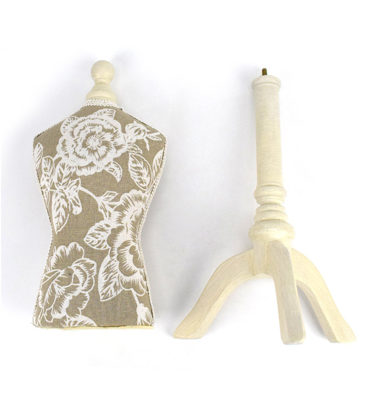 寵物用品 寵物貓狗服裝衣架 貓狗衣服胸背帶模特衣架廠(chǎng)家直銷(xiāo)